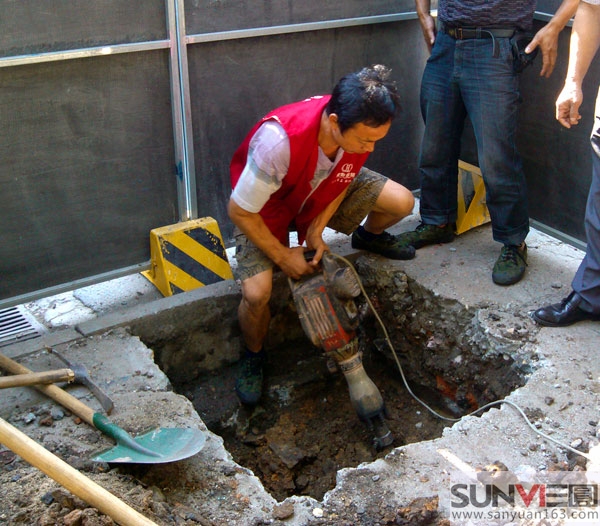 ��·��ͨ��ʩ��ǰ���ڿ�